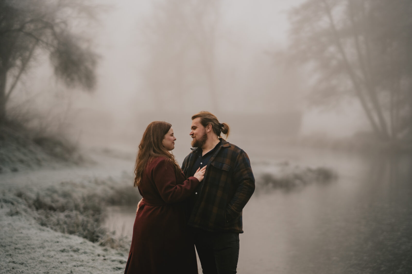snowy couples portraits