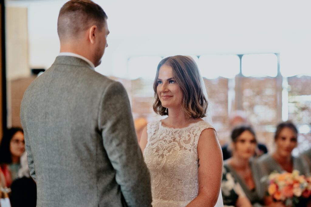 Stretton manor barn wedding photographer