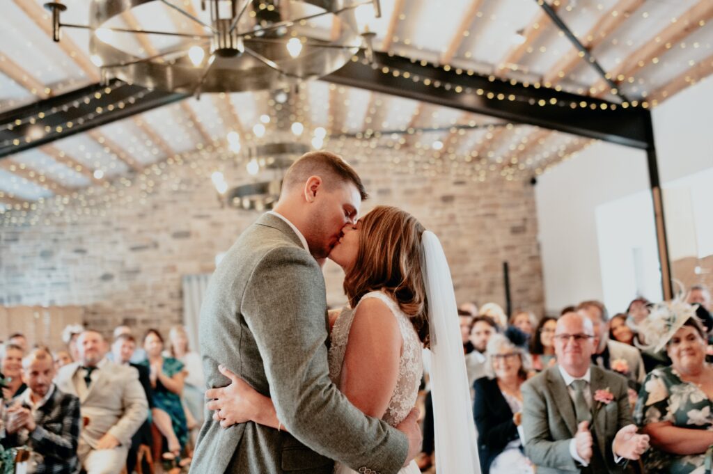 Stretton manor barn wedding photographer